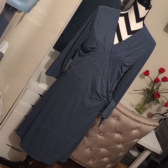 Isaac Mizrahi Dresses & Skirts - Isaac Mizrahi Dress